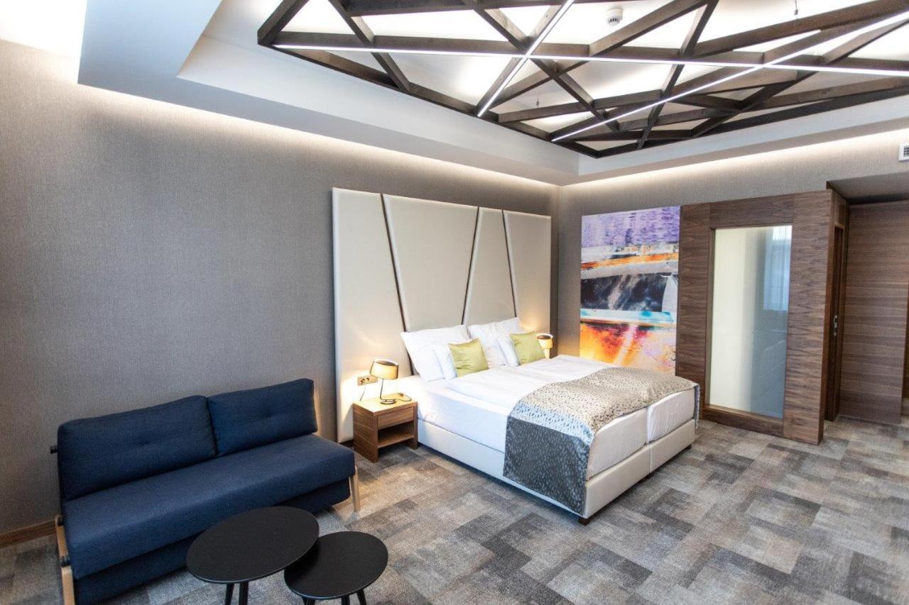 Artis Boutique Hotel ソンバトヘイ エクステリア 写真