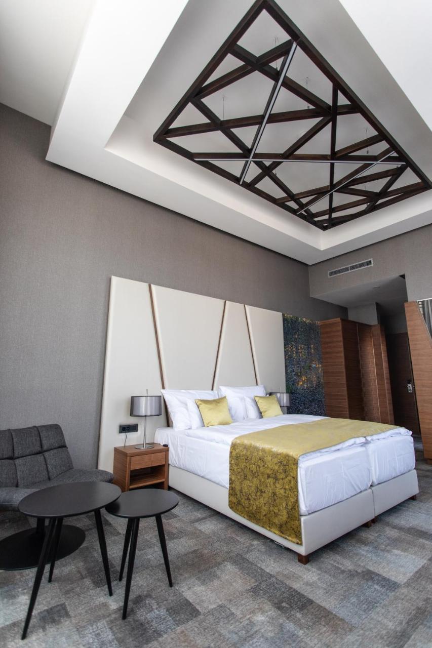 Artis Boutique Hotel ソンバトヘイ エクステリア 写真
