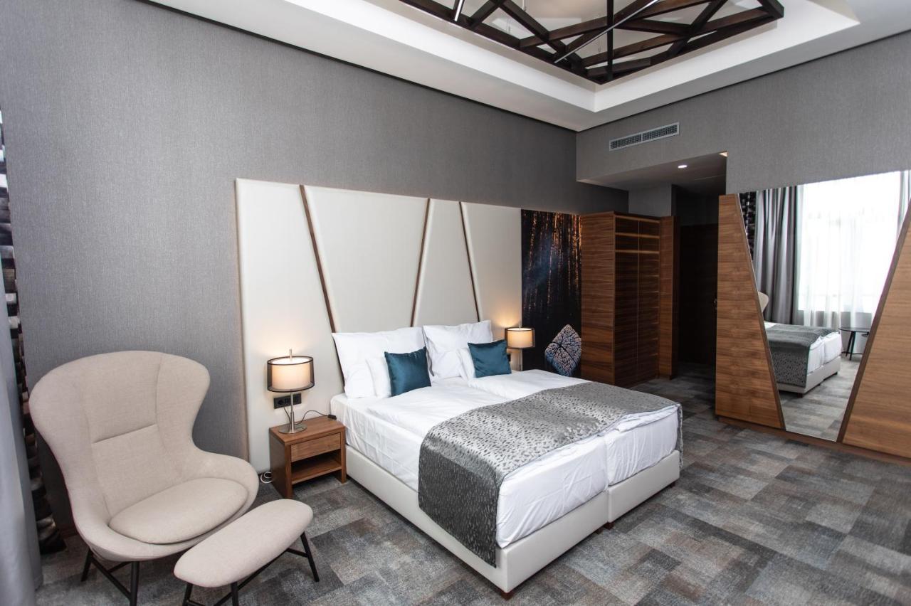 Artis Boutique Hotel ソンバトヘイ エクステリア 写真