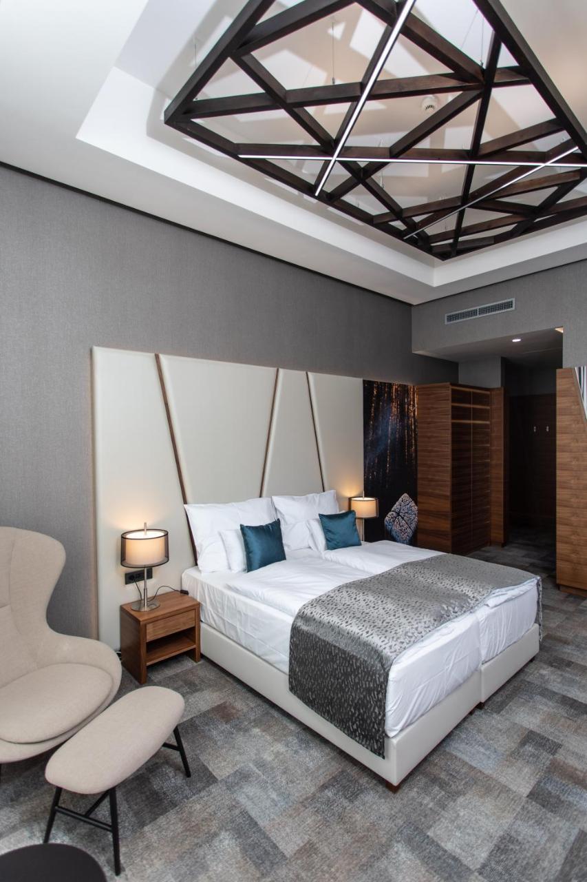 Artis Boutique Hotel ソンバトヘイ エクステリア 写真