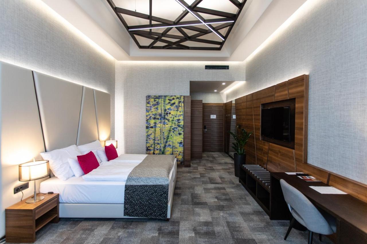 Artis Boutique Hotel ソンバトヘイ エクステリア 写真